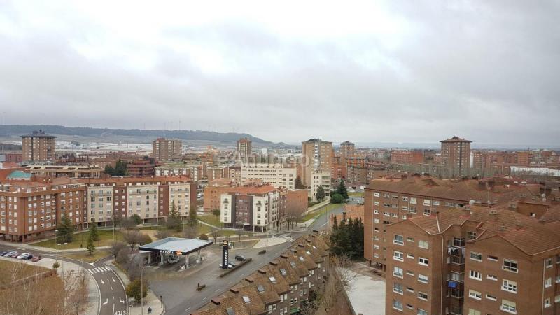 Apartamento en venta en Calle los Trigales, Eras del Bosque - S. Juanillo, Palencia