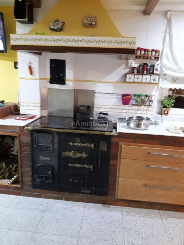 Adosado en venta en  Bergondo