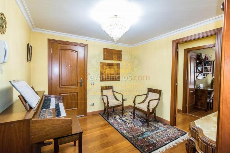 Apartamento en venta en Calle Compositor Facundo Viña, Este, Gijón