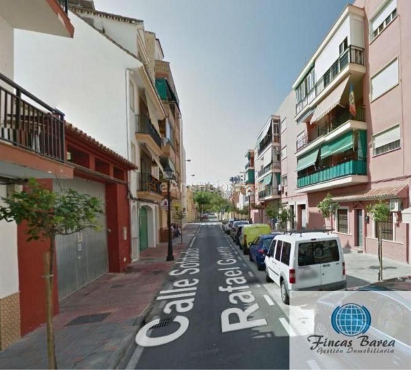 Local Comercial en venta en  Zona Puerto Deportivo, Fuengirola