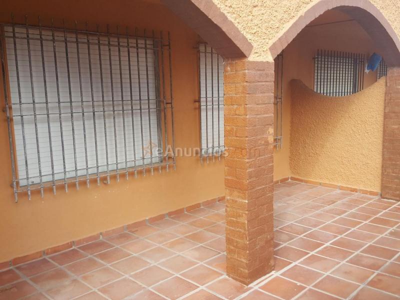 Casa en venta en Avenida Gran Vía de la Manga, Playa de las Gaviotas-El Pedrucho, La Manga del Mar Menor