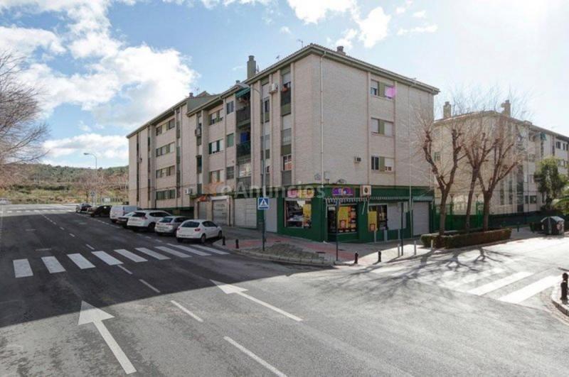 Apartamento en venta en  matilde de la torre, Polig.Cartuja - Barriada la Paz, Granada