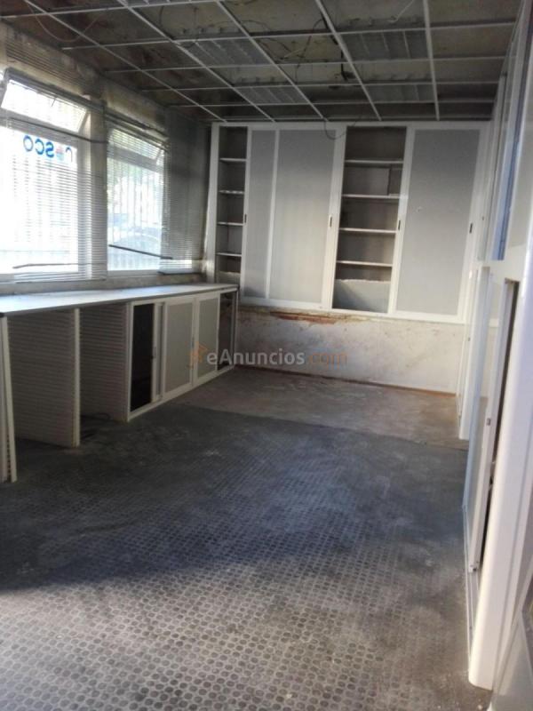 Local Comercial en venta en Calle Pilar Cavero, Madrid, Ciudad Lineal, Madrid