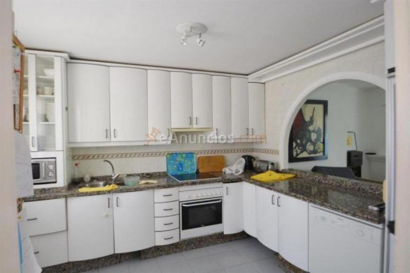 Casa en venta en  monte biarritz, Benamara-Atalaya, Estepona