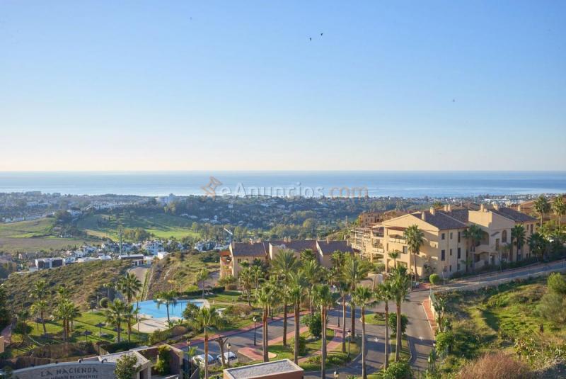 Apartamento en venta en  El Paraíso, Benahavís