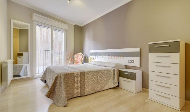 Apartamento en venta en  Villena