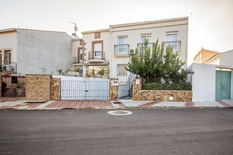 Adosado en venta en  Castuera