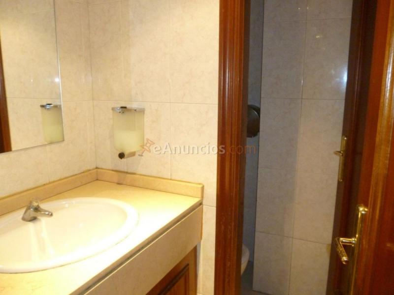 Local Comercial en venta en  Concheiros - Fontiñas, Santiago de Compostela