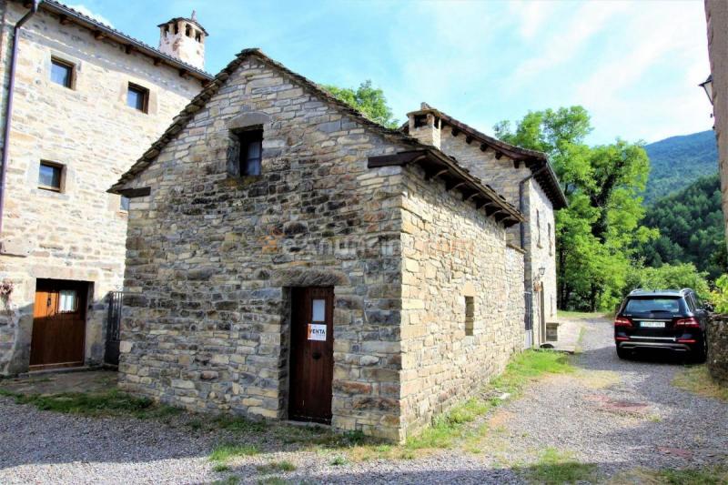 Adosado en venta en Calle Iglesia de la Ag. Villanov, Poblaciones norte, Jaca