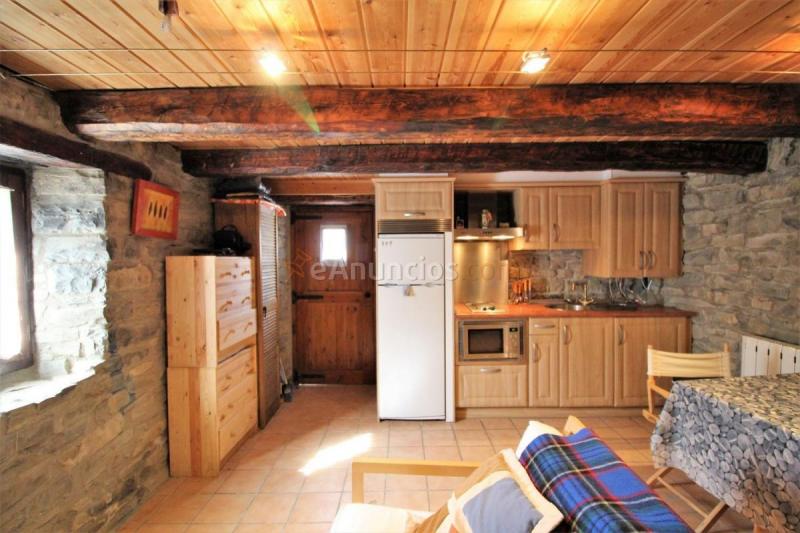 Adosado en venta en Calle Iglesia de la Ag. Villanov, Poblaciones norte, Jaca