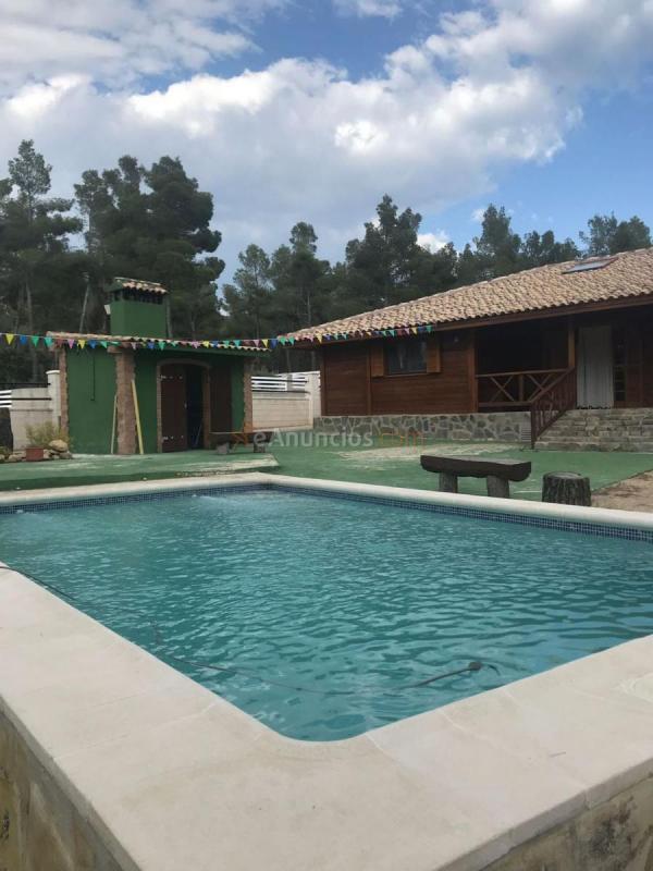 Adosado en venta en  Utiel