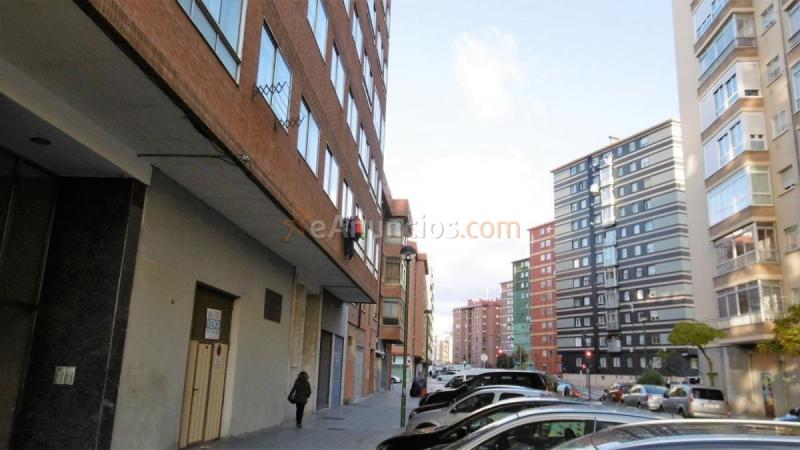 Local Comercial en venta en Calle de Lavaderos, Capiscol - Gamonal, Burgos