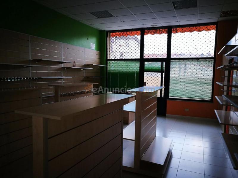 Local Comercial en venta en  Bertamirans, Ames