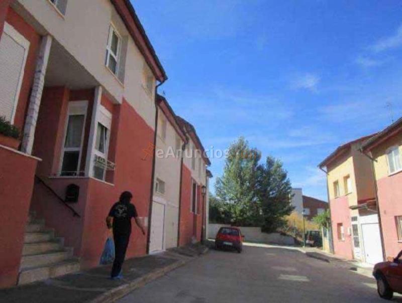 Casa en venta en  Sta agueda, Cardeñadijo