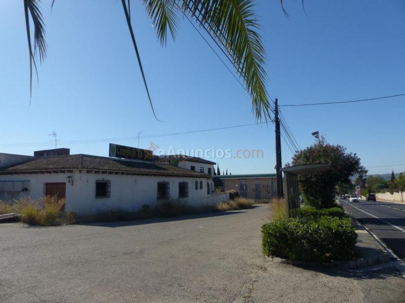 Local Comercial en venta en  Entrepinos, L'Eliana