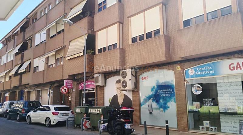 Local Comercial en alquiler en  Zona Pueblo, L'Eliana