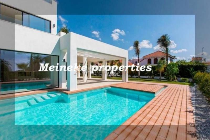 Adosado en venta en Calle Río Támesis, Marbella, Nueva Andalucía, Marbella