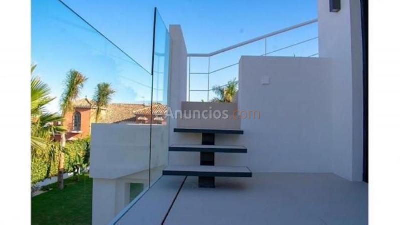 Adosado en venta en Calle Río Támesis, Marbella, Nueva Andalucía, Marbella