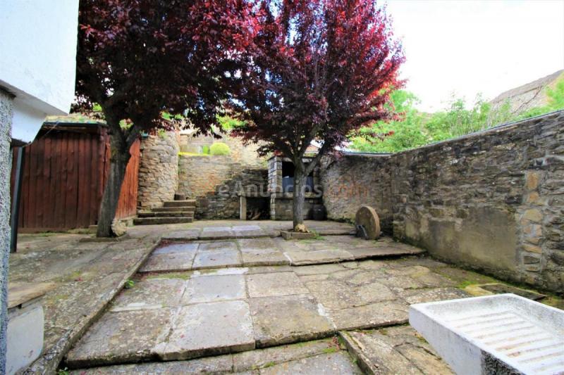 Adosado en venta en  Principal, Poblaciones sur, Jaca