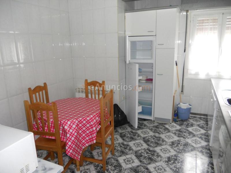 Apartamento en venta en  escuela militar de montaña, Casco Urbano, Jaca