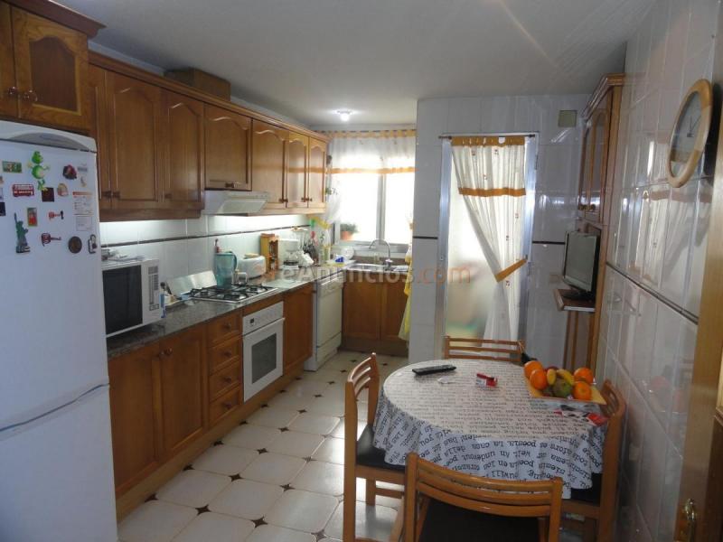 Apartamento en venta en  Requena