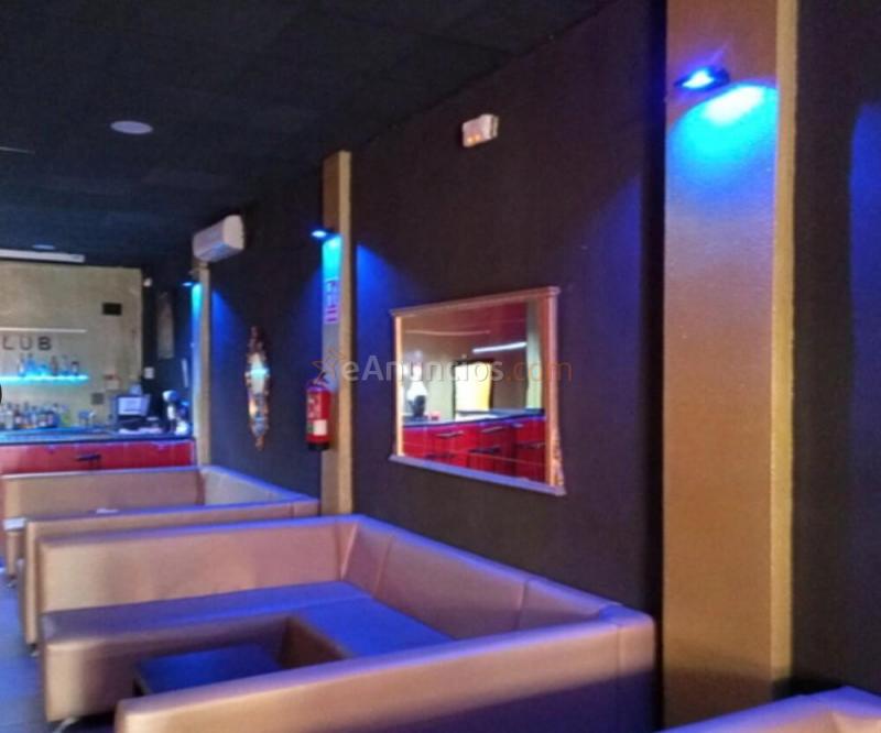 Se traspasa espectacular pub en xativa