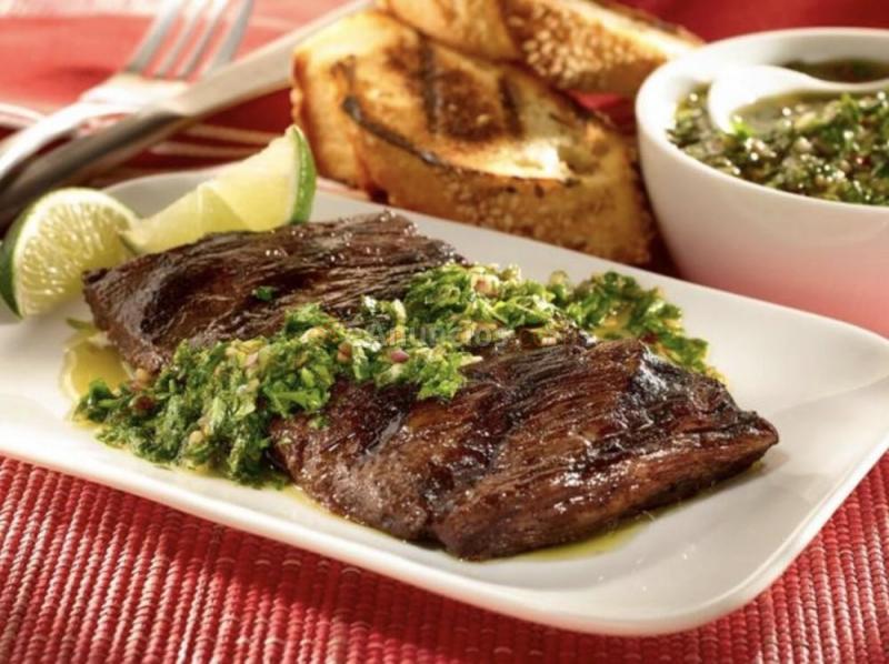 Se traspasa restaurante