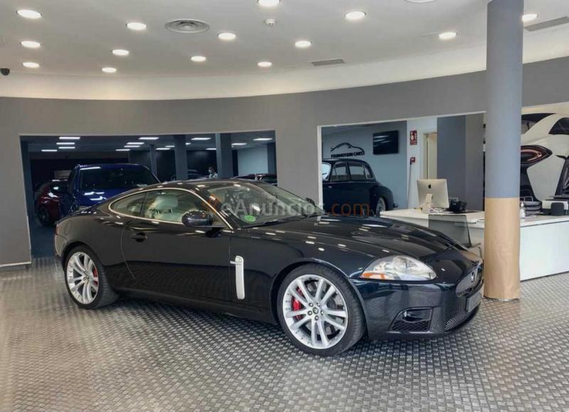 Jaguar XK R 