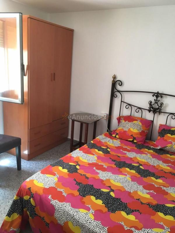 Alquiler Habitación Casco Histórico Cádiz.