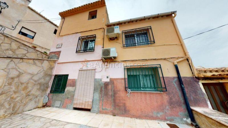 Casa de pueblo en Venta en Castalla Alicante
