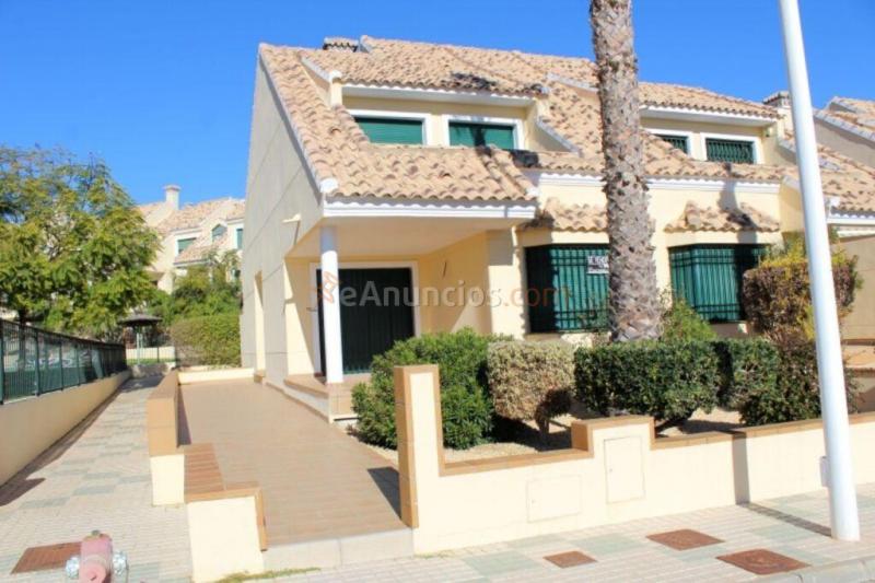 Casa-Chalet en Venta en Campoamor Alicante