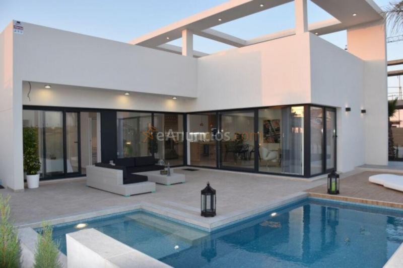 Casa-Chalet en Venta en Benijofar Alicante