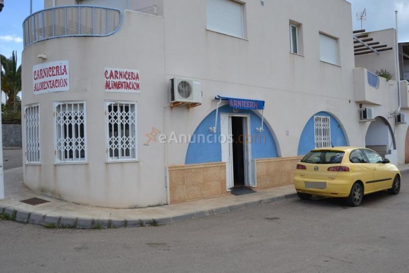 Local comercial en Venta en Pozo De Los Frailes Almería