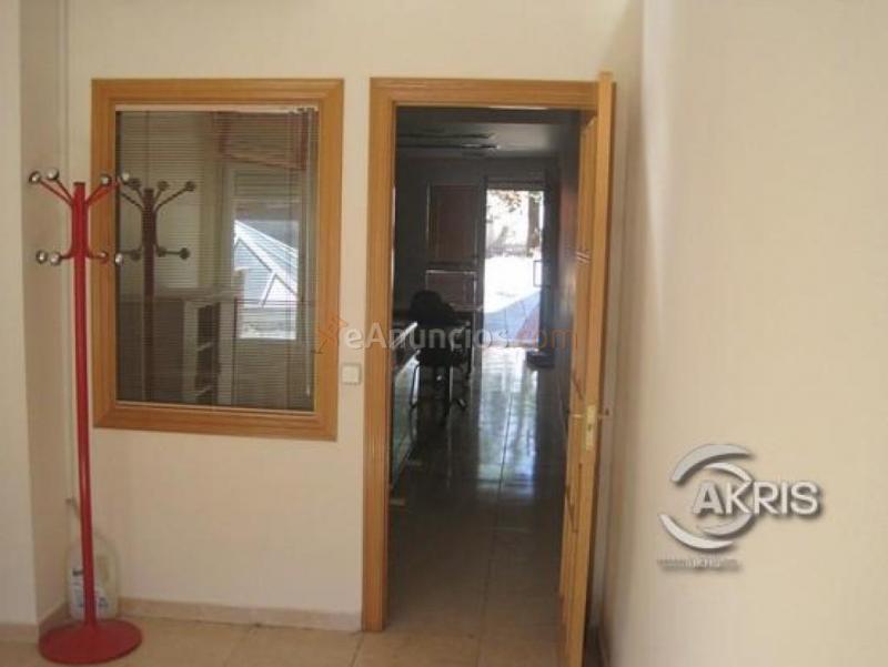 Local en 2 plantas en Toledo. Zona Avd. Europa