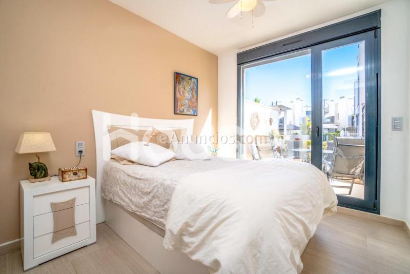 Casa en venta de 96 m Calle Albariño, 03185 Torrevieja (Alacant)