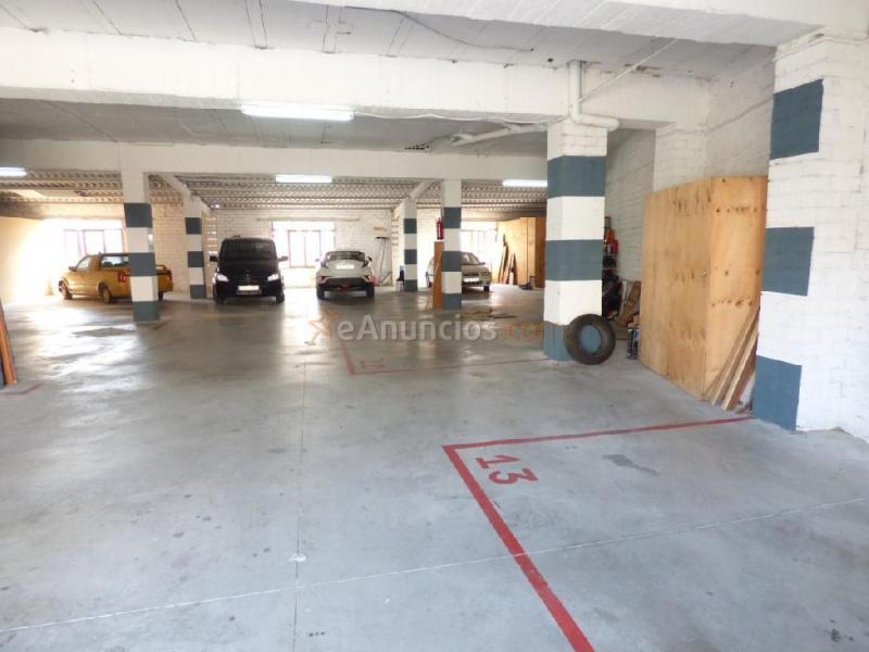 GARAJE EN VENTA CON PLAZAS DE PÁRKING Y TRASTEROS EN VENTA EN NAVARCLES