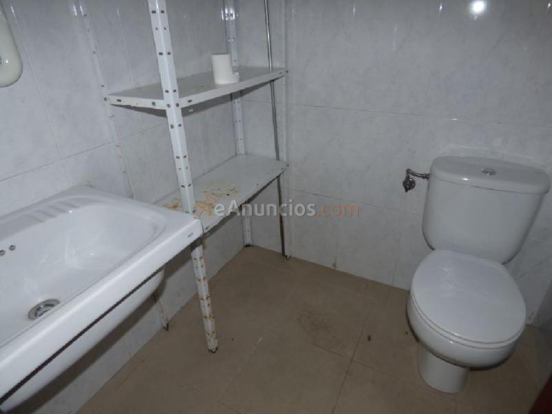 LOCAL COMERCIAL EN VENTA DE 143M2 EN LA ZONA DEL PASEO DE MANRESA