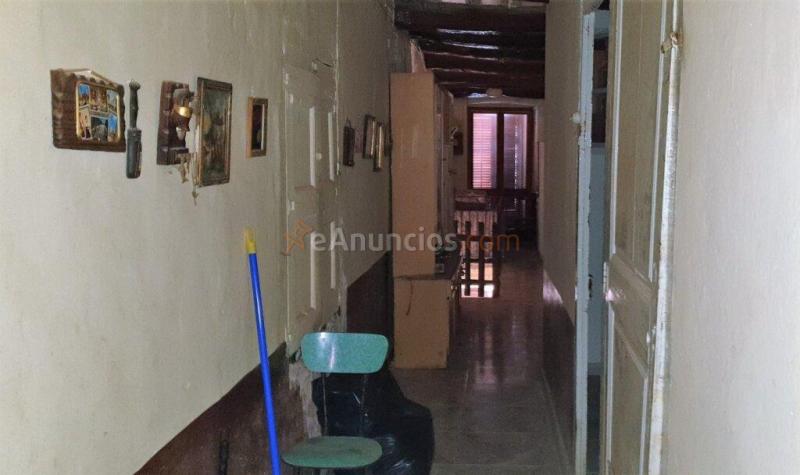 CASA EN VENTA PARA REFORMAR EN EL CENTRO DE NAVARCLES