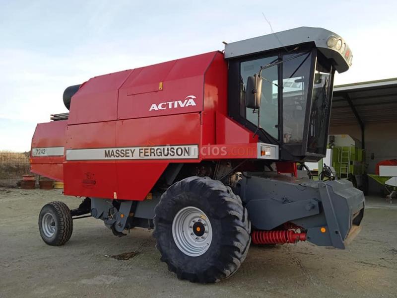 Massey Ferguson 7242