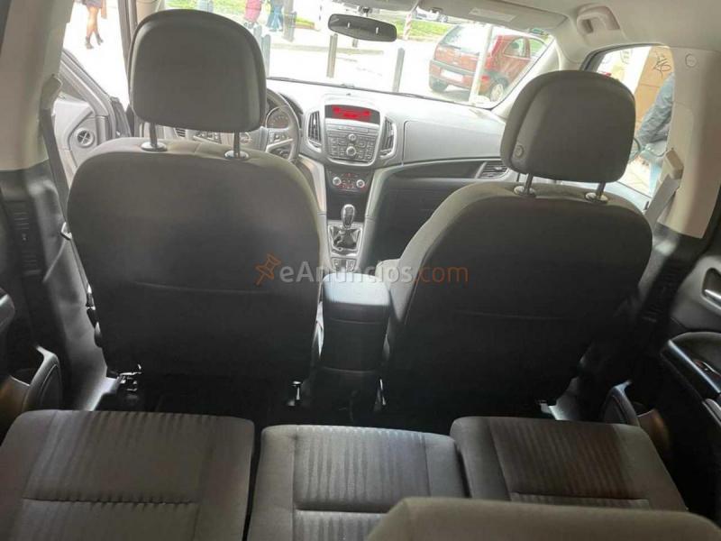 Opel Zafira Tourer    2.0 TD 