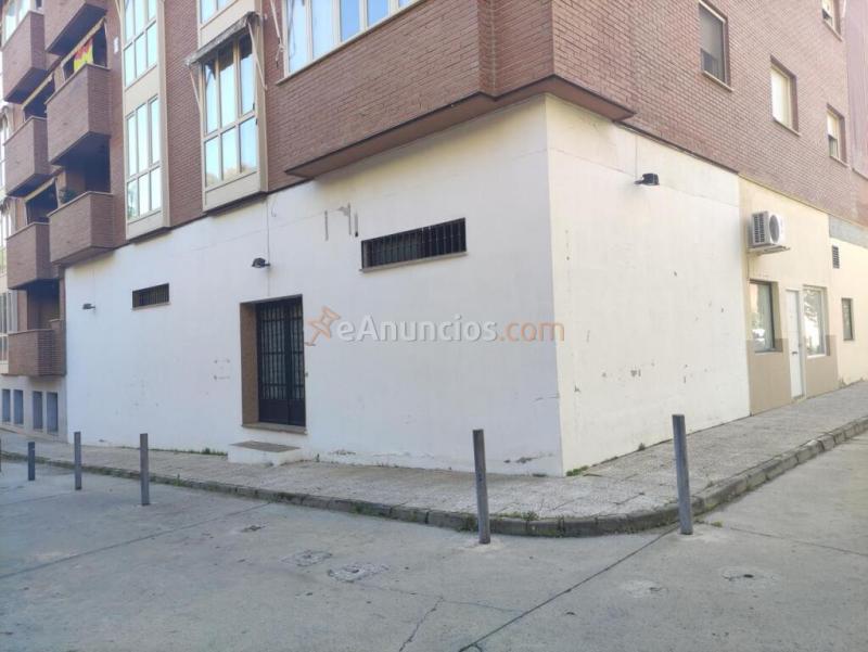 Local en alquiler en Toledo de 115 m2