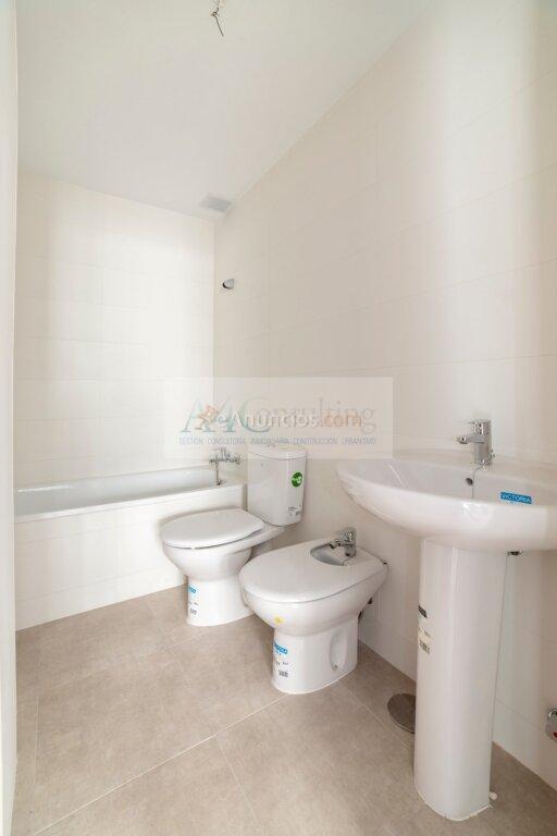 PISO MUY LUMINOSO CON TERRAZA DE 55 M2