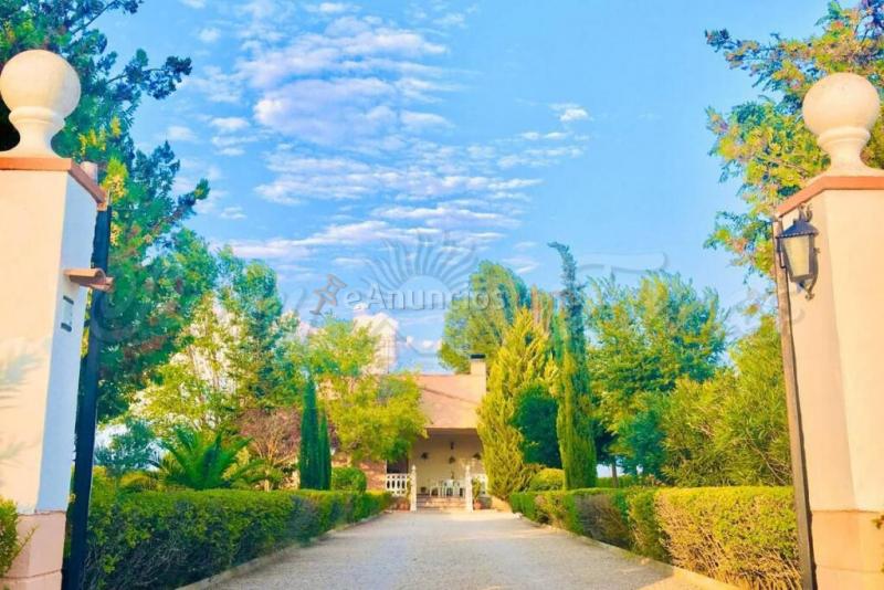 Casa-Chalet en Venta en Caudete Albacete