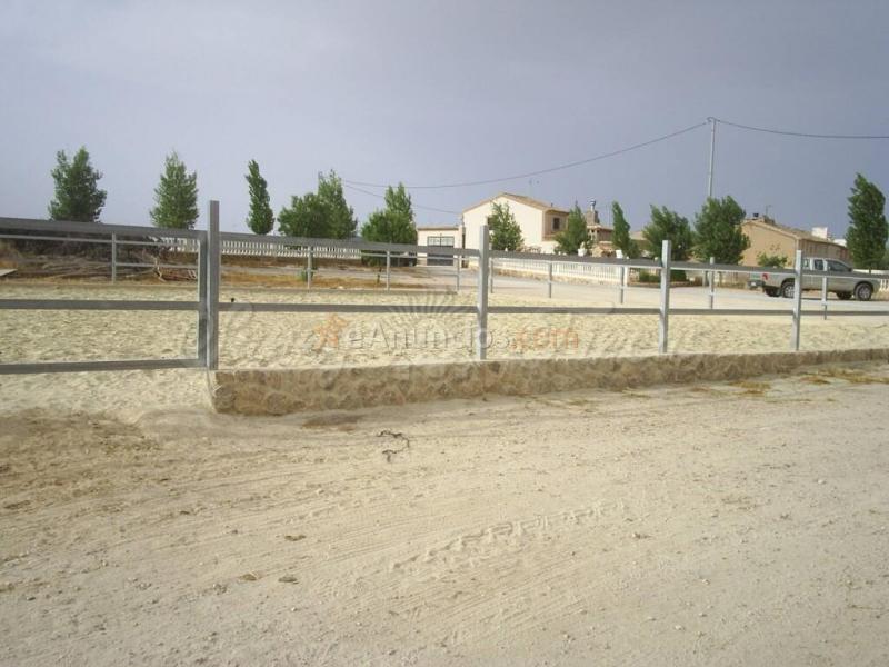 Casa de campo-Masía en Venta en Yecla Murcia