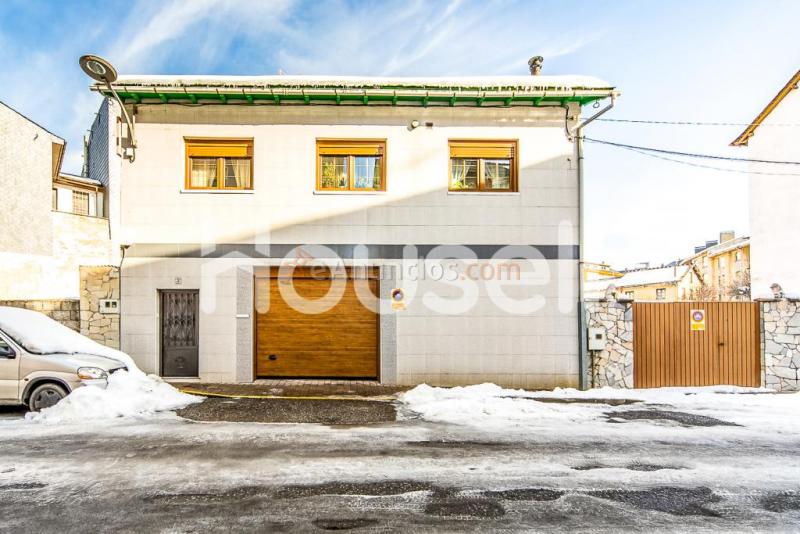 Chalet en venta de 280 m Calle Narcea, 24100 Villablino (León)