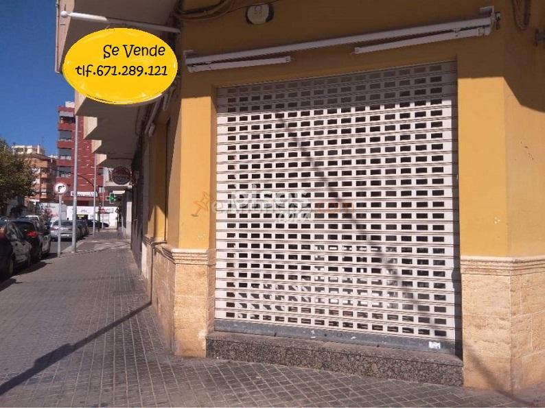 Local Amplia fachada de 20m