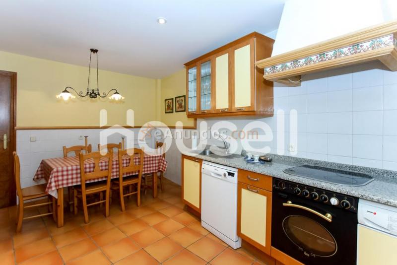 Casa en venta de 239m en Calle de la Iglesia, 40500 Riaza (Segovia)