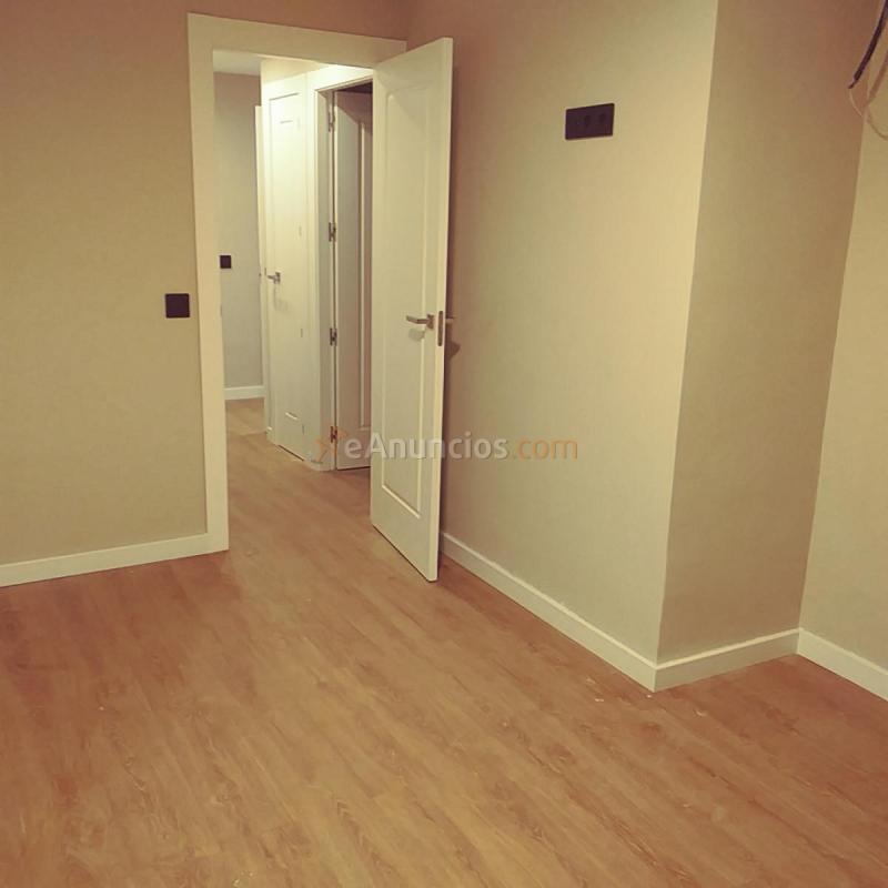 montaje de suelos de maderas laminados