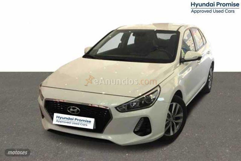 Hyundai i30 1.0 TGDI Klass LE 120 de 2017 con 19.000 Km por 15.850 EUR. en Barcelona