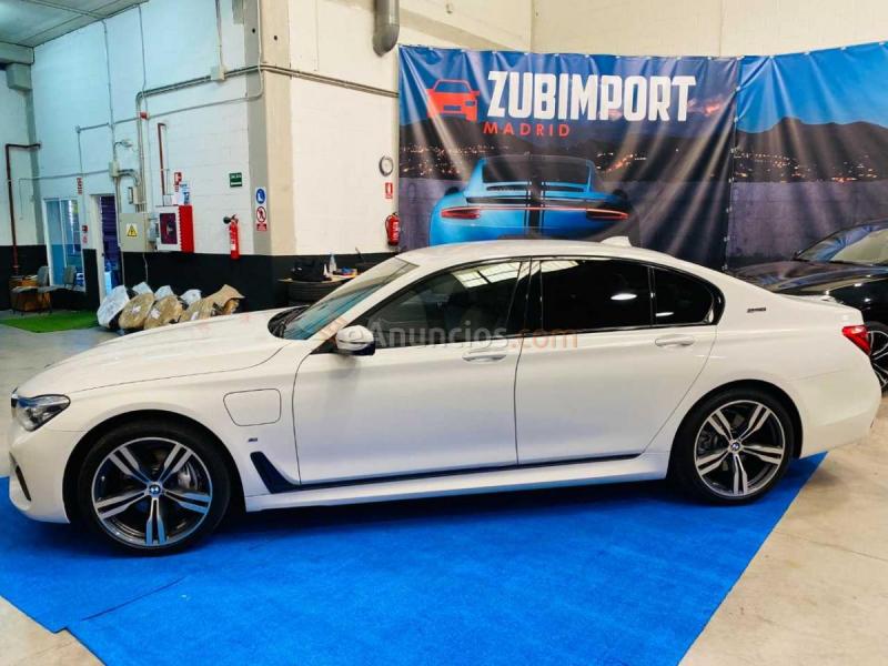 BMW Serie 7 740 e iPerfomance pack M 